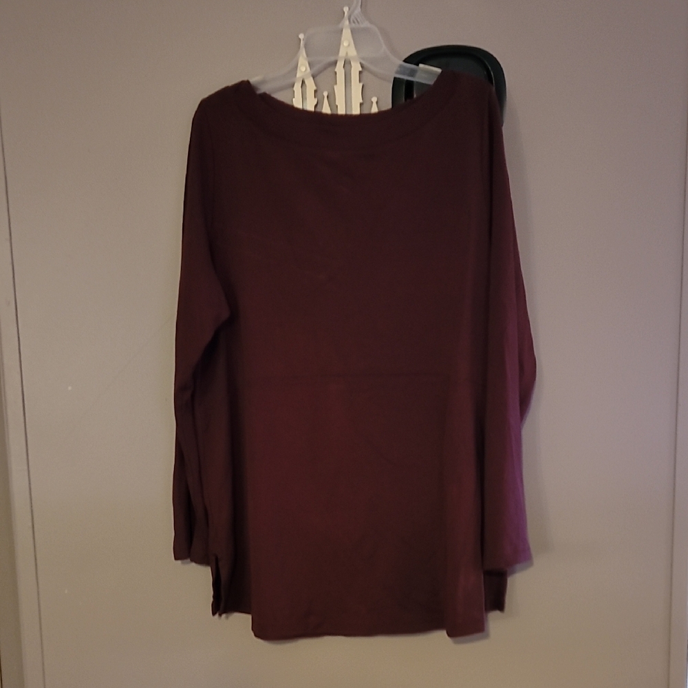 Women's Long Sleeve Top - Burgundy